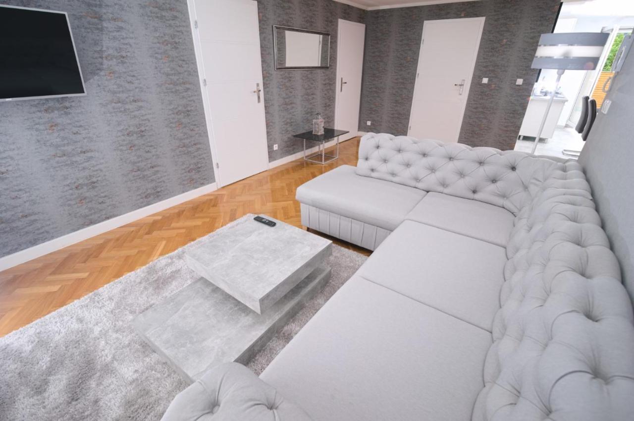 Apartamenty Bernardo Lux 卡尔帕奇 外观 照片